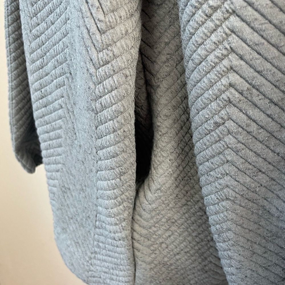 Fabletics Open Front Athletic Cardigan Top Size L EUC - Picture 5 of 9